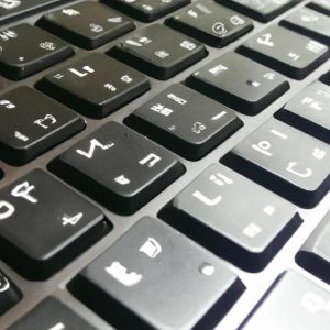 Do czego służy skrót ctrl alt delete na komputerze?